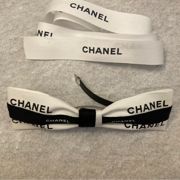 Chanel Gift Wrapping 2 Ribbons - Picture 6 of 9
